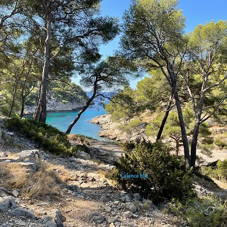 Calanca Blu : Grand Apartment Cuges-les-Pins
